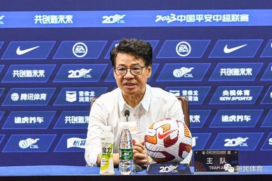 该片不仅成为内地影市映前预售最早破亿电影和贺岁档预售最快破亿电影，还是中国影史国产片预售首日票房冠军。